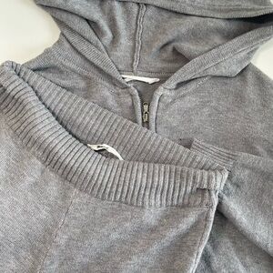 bluenotes heather grey knit sweater and pants matching set